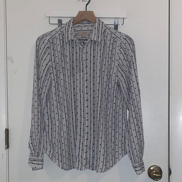 LOFT Tops - LOFT Women’s Black and White Patterned Button-Down Shirt
